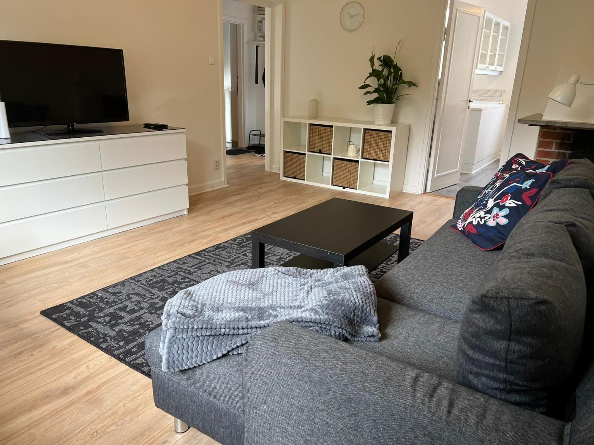 Ferienwohnung Flatin Erbjuder Laegenheter I Soedra Stockholm Exterior foto