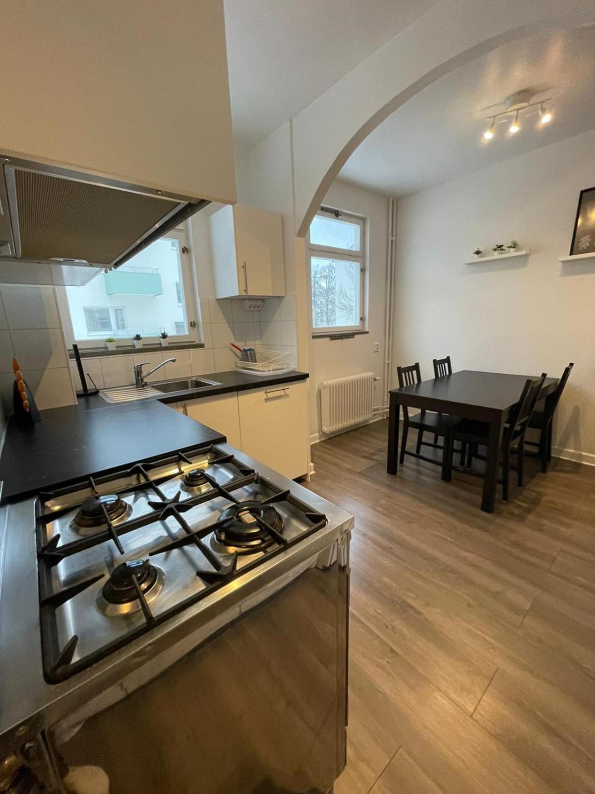 Ferienwohnung Flatin Erbjuder Laegenheter I Soedra Stockholm Exterior foto