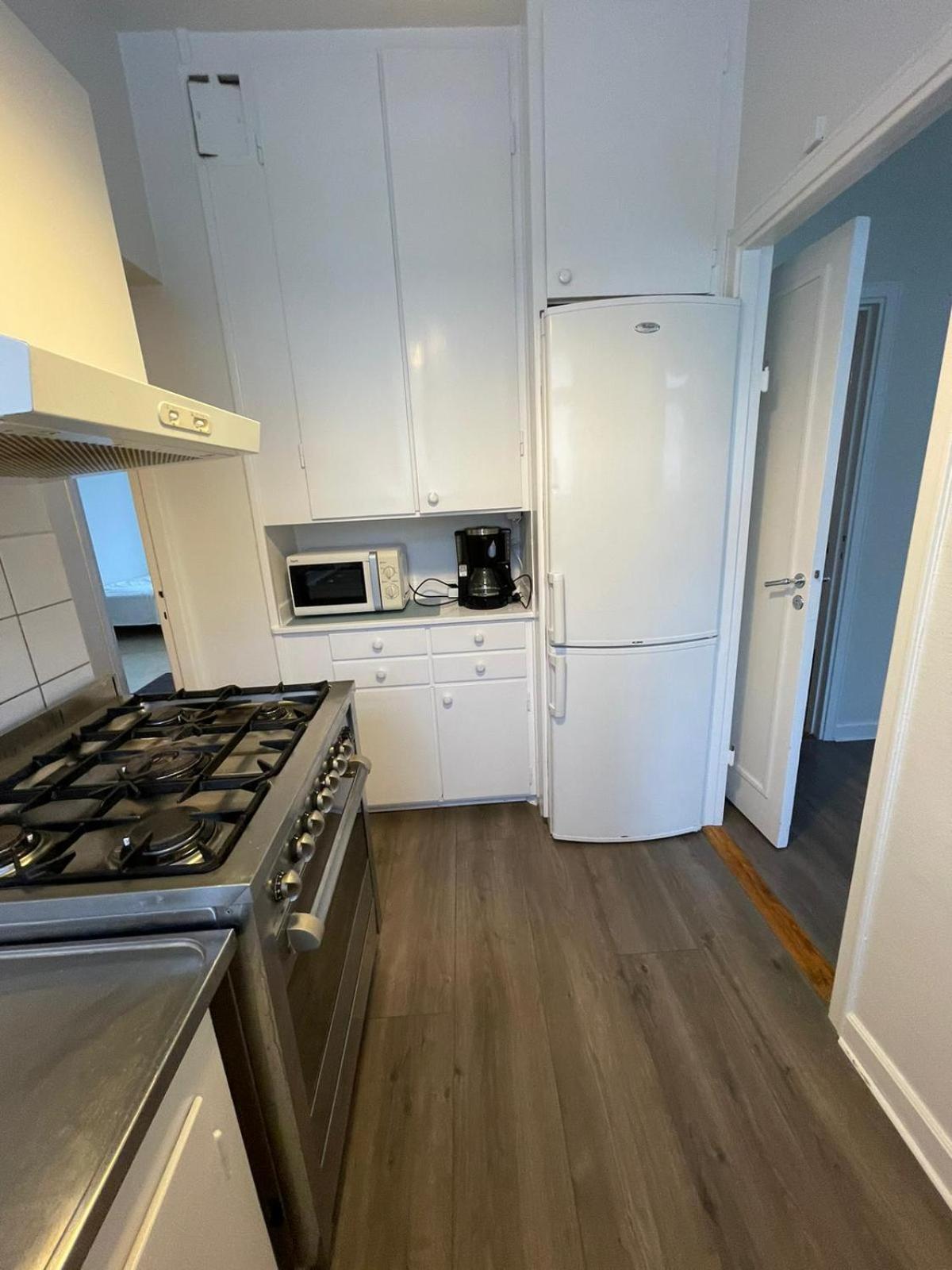 Ferienwohnung Flatin Erbjuder Laegenheter I Soedra Stockholm Exterior foto